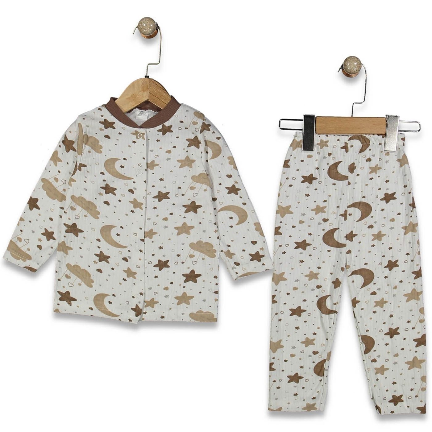 Unisex Beyaz Kahve Ay Yıldız Desenli Çıtçıtlı Pijama Takımı