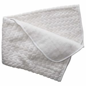 Ekru Kalp Kabartmalı Kalın Peluş Battaniye 100*120 cm