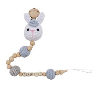 Erkek Bebek Amigurumi Beyaz Mavi Tavşanlı Organik Ahşap Boncuklu İsimli İsme Özel Emzik Askısı
