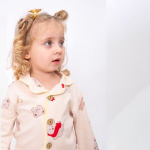 Unisex Somon Sarı Biyeli Kırmızı Ayıcık Desenli Kruvaze Yaka Pijama Takımı