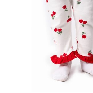 Kız Çocuk Ekru Kırmızı Lale Desenli Fırfırlı Bandanalı Pijama Takımı