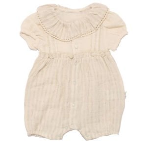 Kız Bebek Bej Müslin Bebe Yaka Fırfırlı Çıtçıtlı Tulum