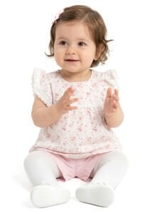 Kız Bebek Pembe Beyaz Minik Çiçek Desenli Fistolu Müslin Şortlu 2'li Takım