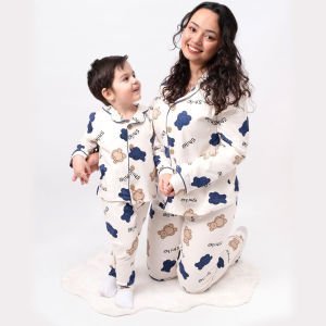 Kadın Anne Ekru Kahve Laci Biyeli Smile Yazılı Ayıcık Desenli Kruvaze Yaka Pijama Takımı