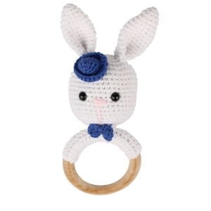 Küçük Mavi Şapkalı Beyaz Tavşan Amigurumi Çıngırak