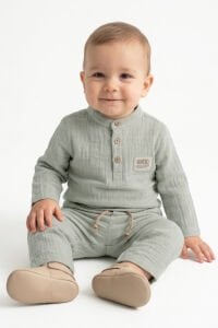 Erkek Bebek Mint Yeşili Hakim Yaka Düğmeli Müslin 2'li Takım