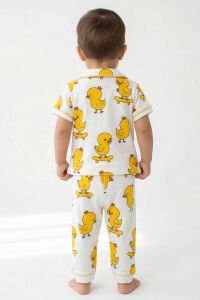 Unisex Beyaz Sarı Civciv Baskılı Kısa Kollu Pijama Takımı