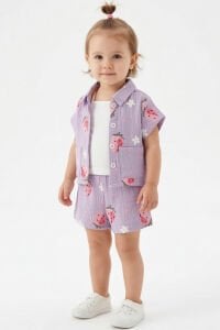 Kız Bebek Lila Pembe Çilek Desenli Müslin Şortlu 3'lü Takım