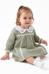 Kız Bebek Yeşil Nakışlı Yakalı Fistolu Müslin Elbise