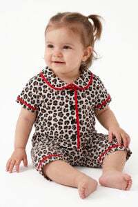 Kız Bebek Kahve Kırmızı Biyeli Leopar Desenli Şortlu Pijama Takım